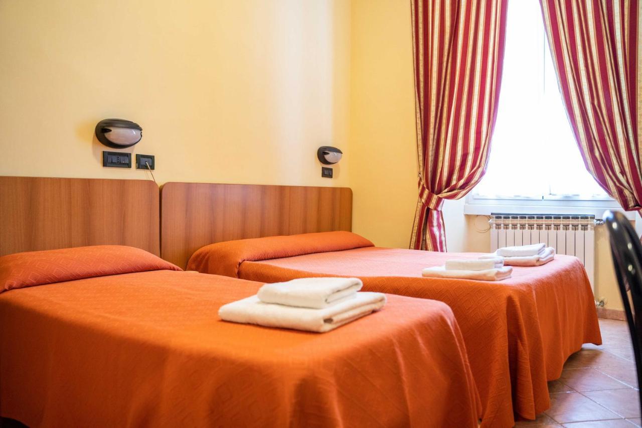 Hotel Ferrarese Ρώμη Εξωτερικό φωτογραφία