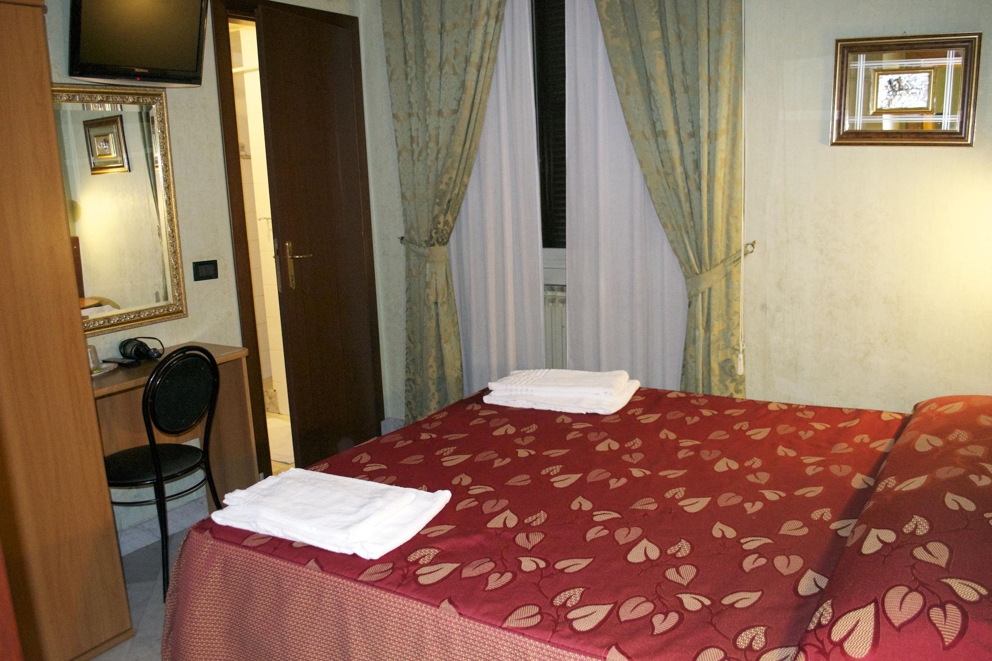 Hotel Ferrarese Ρώμη Εξωτερικό φωτογραφία