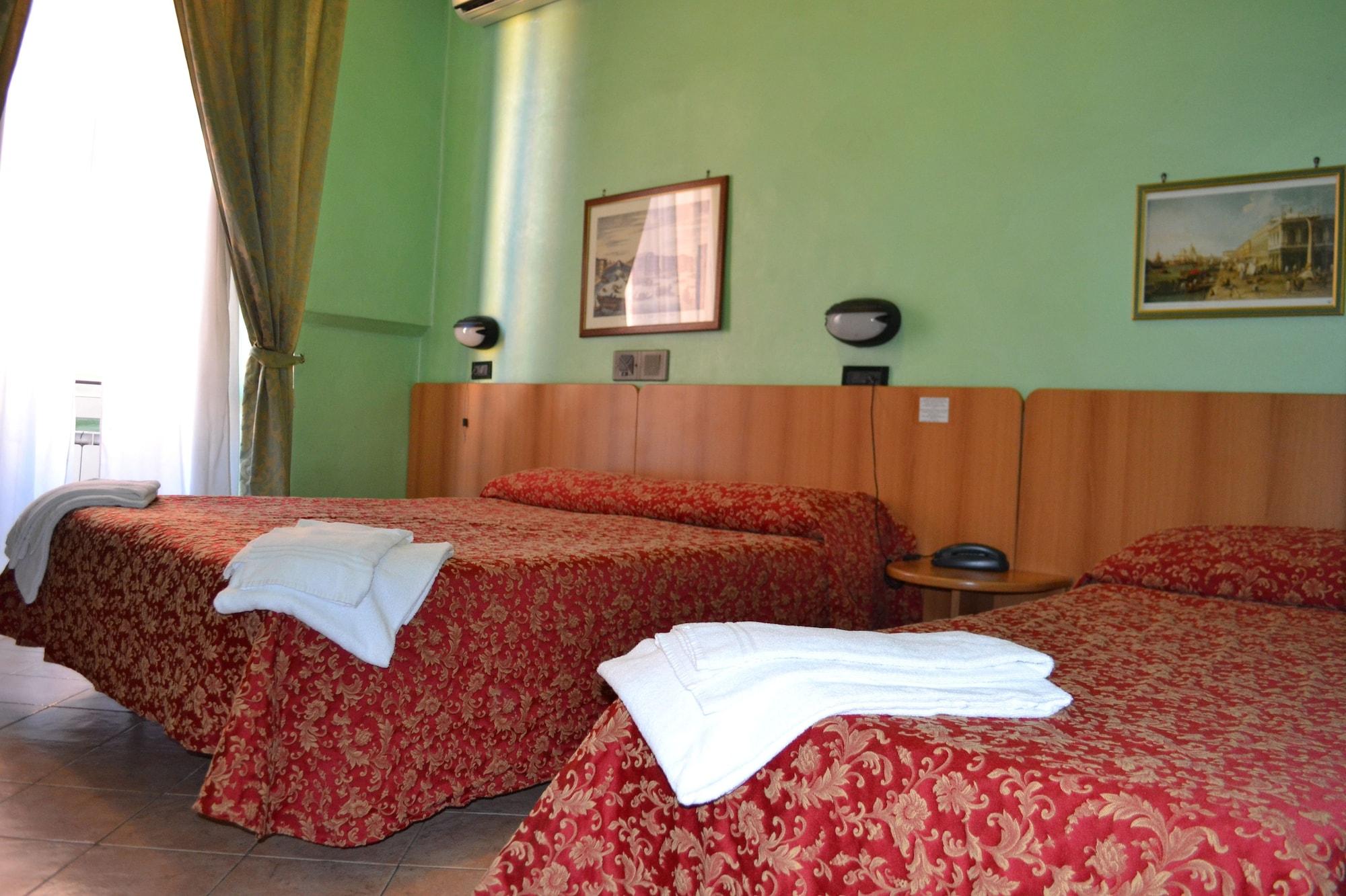 Hotel Ferrarese Ρώμη Εξωτερικό φωτογραφία