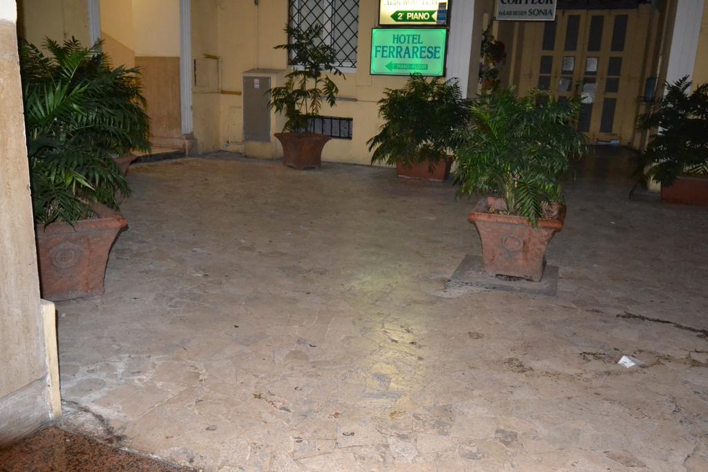 Hotel Ferrarese Ρώμη Εξωτερικό φωτογραφία