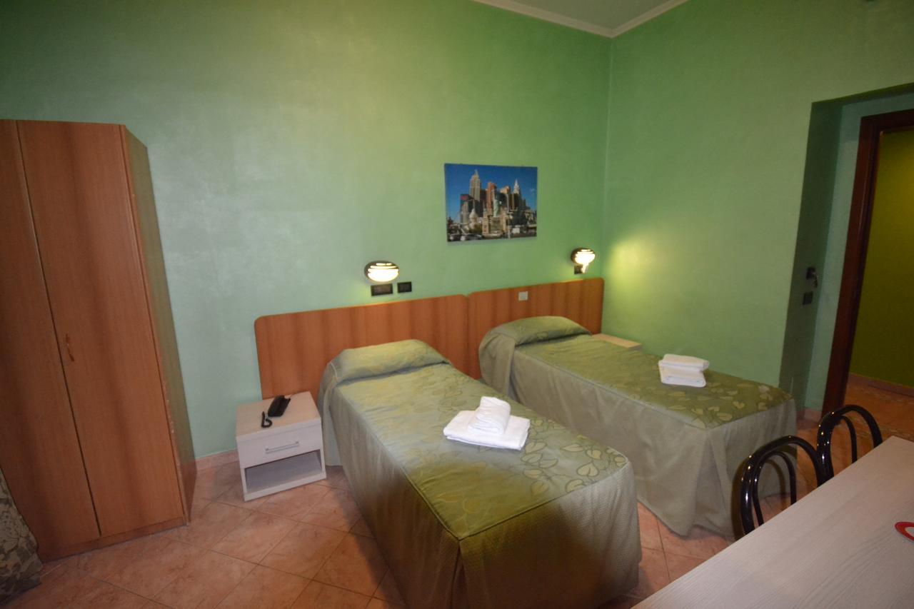 Hotel Ferrarese Ρώμη Εξωτερικό φωτογραφία